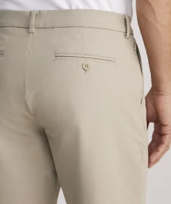 Shorts<Vineyard Vines 9 Inch On-The-Go Shorts Khaki