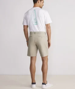 Shorts<Vineyard Vines 9 Inch On-The-Go Shorts Khaki